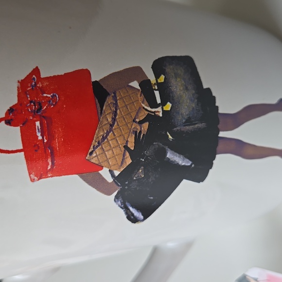 NWT Designer inspo ceramic mug, shopaholic carring handbags, red inside - Picture 3 of 3